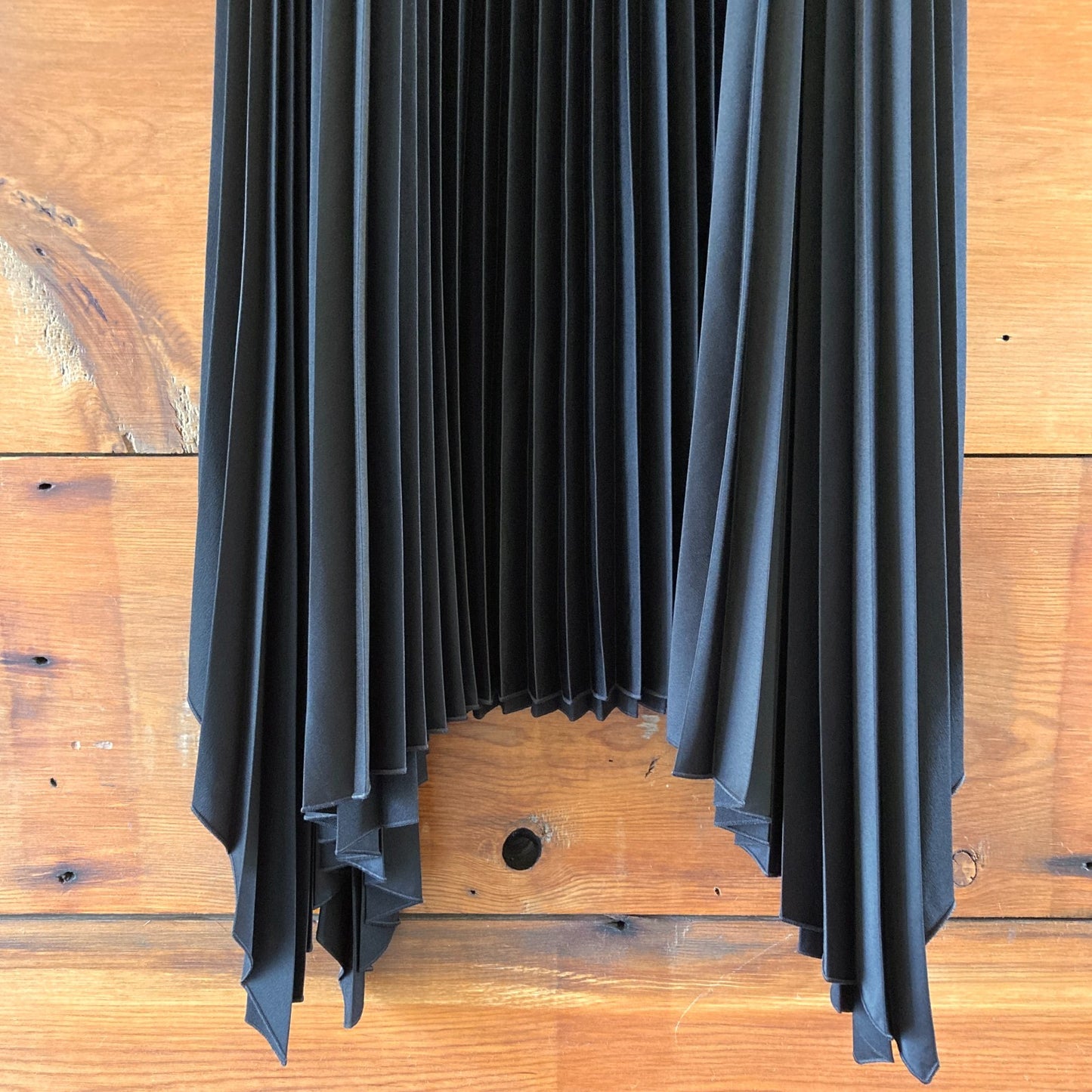 Joseph $515 Black Accordion Plissé Midi Ade Skirt - Size 38 / M - NEW - 4427SC