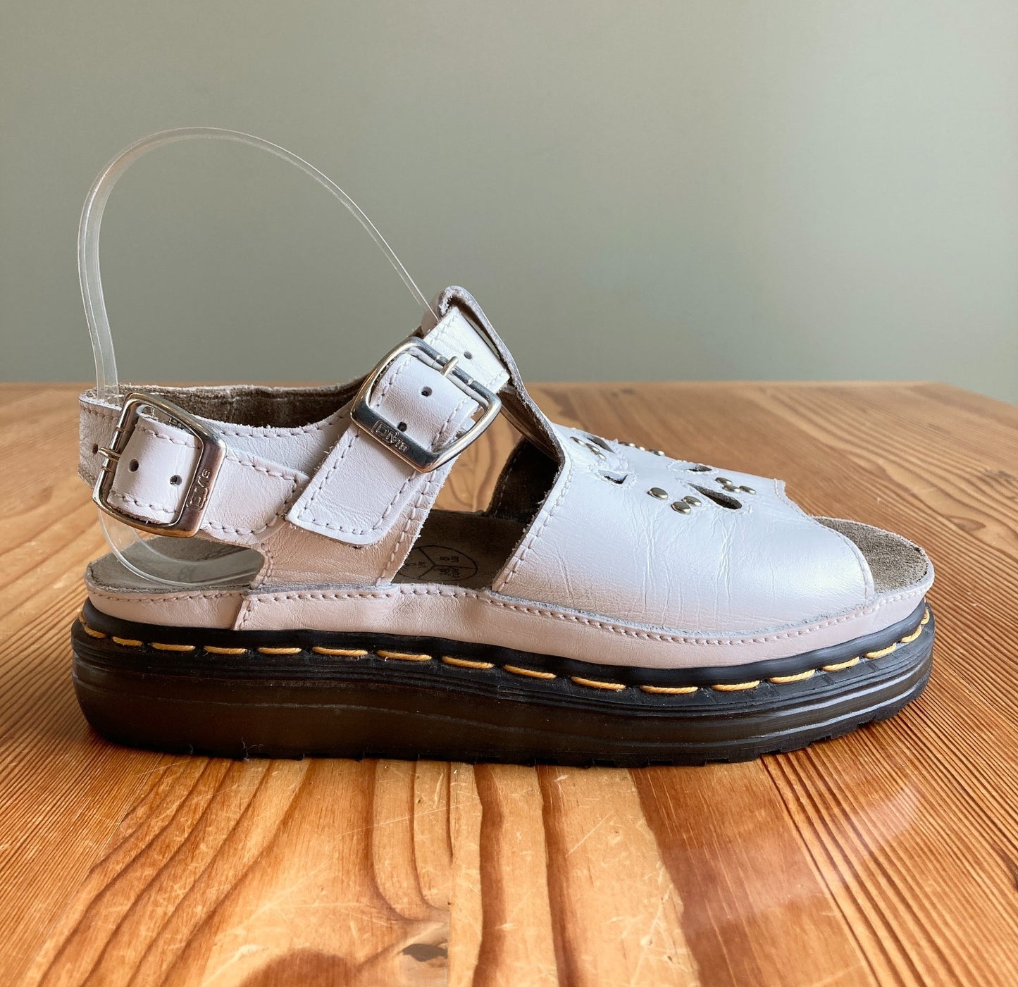 Dr. Martens Vintage 90s White Dunnet Flower Sling Back Sandals - Size 6 - 0425SV