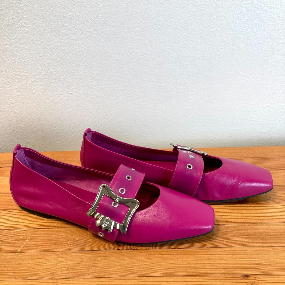 John Fluevog $239 Magenta Leather Misty Mary Jane Flats - Sz 11.5 - NEW - 0830DH