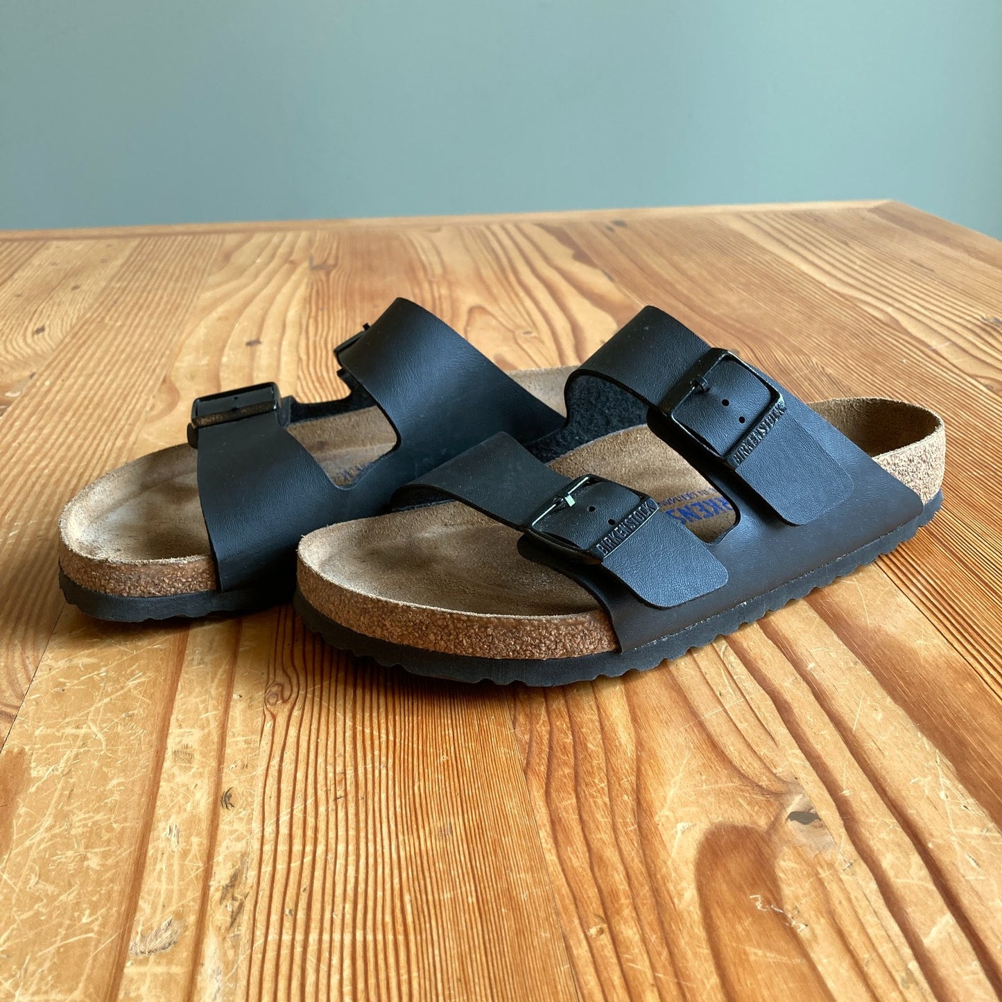 Birkenstock Black Leather Arizona Slide Sandals - Size 40 / 9.5 - 1105AR