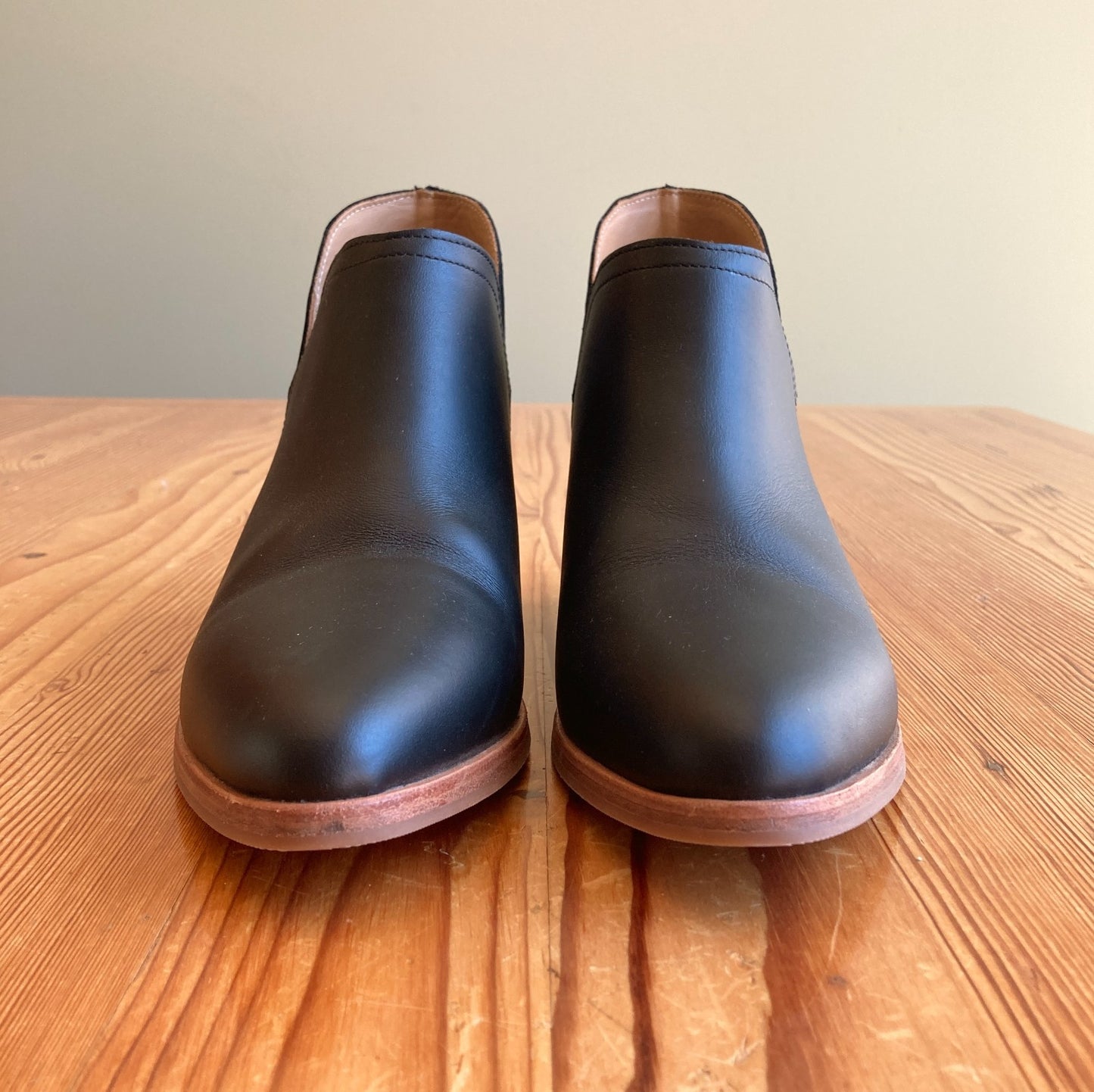 Nisolo Mia Black Leather Everyday Ankle Booties Boots - Size 8.5 - 0421SM