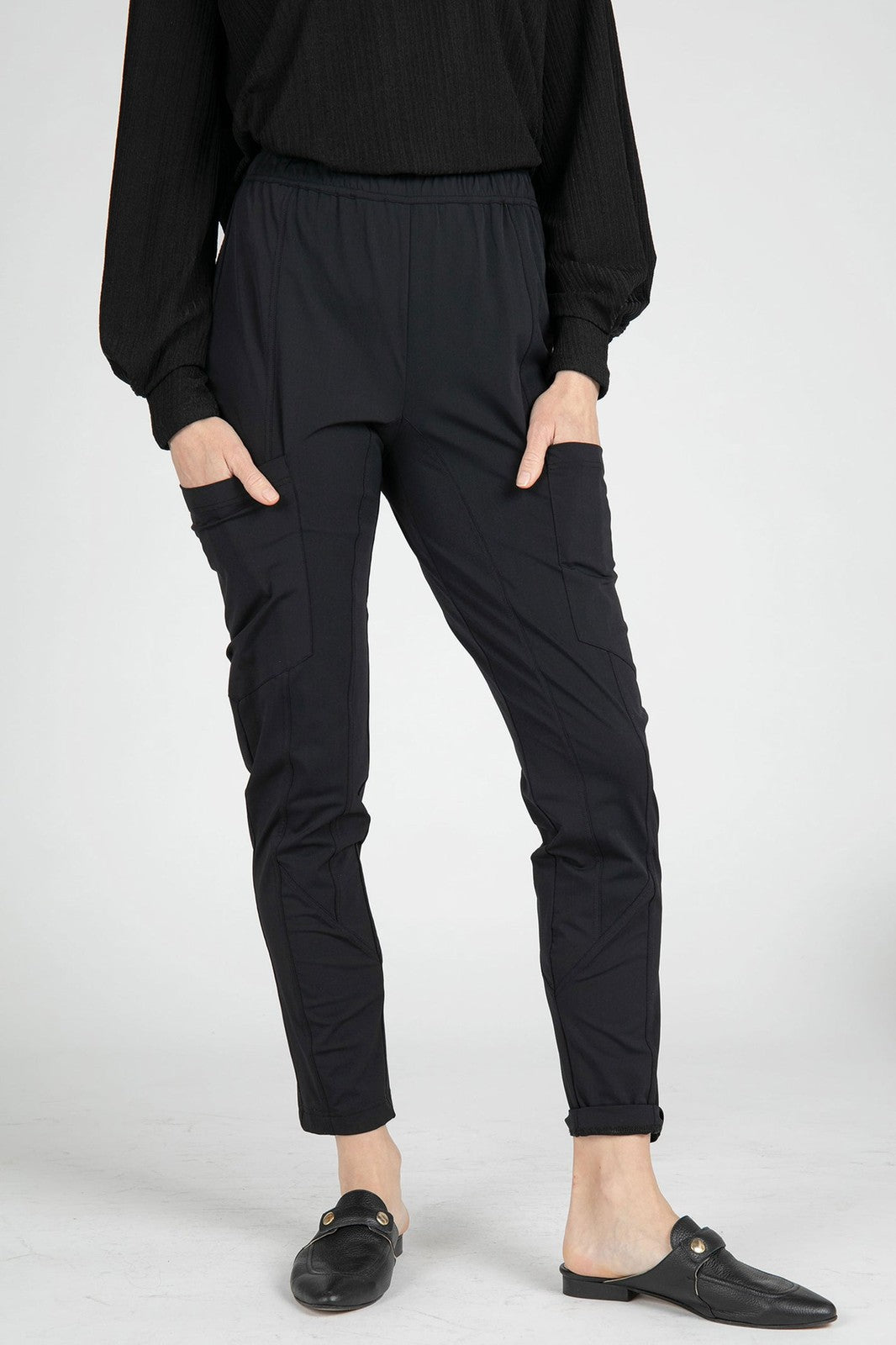 4 - Ruti $259 Black The Cargo Surprise Elastic Waist Joggers Pants 1217MA