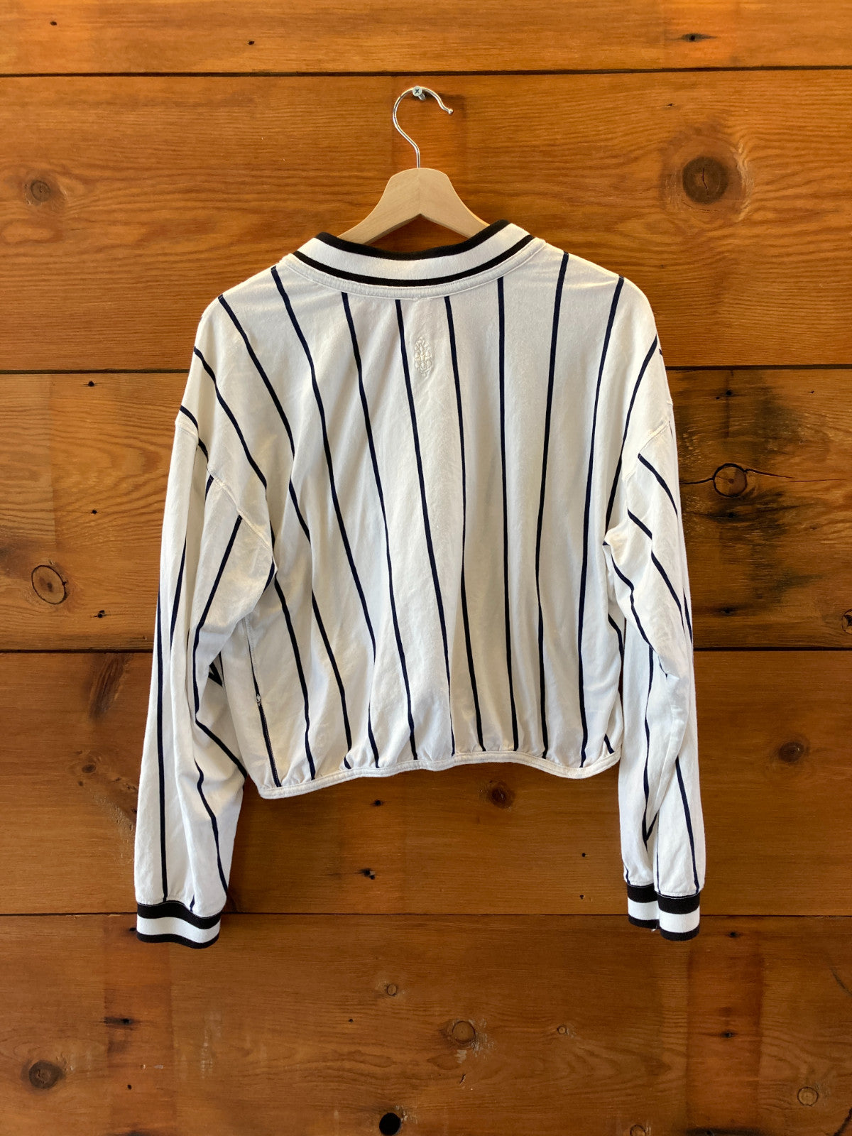 FP Movement Free People White Stripe Off Duty Top Shorts Set - Size XS - 0720LP