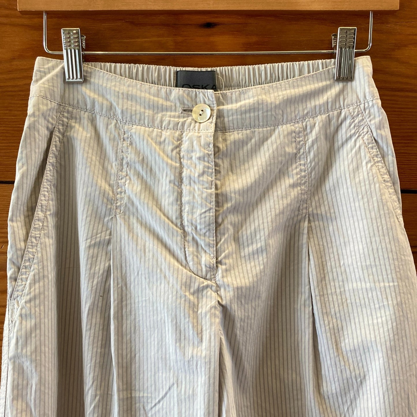 Oska White Gray Striped Balloon Cropped Barrel Leg Pants - Size 0 - 0517DS