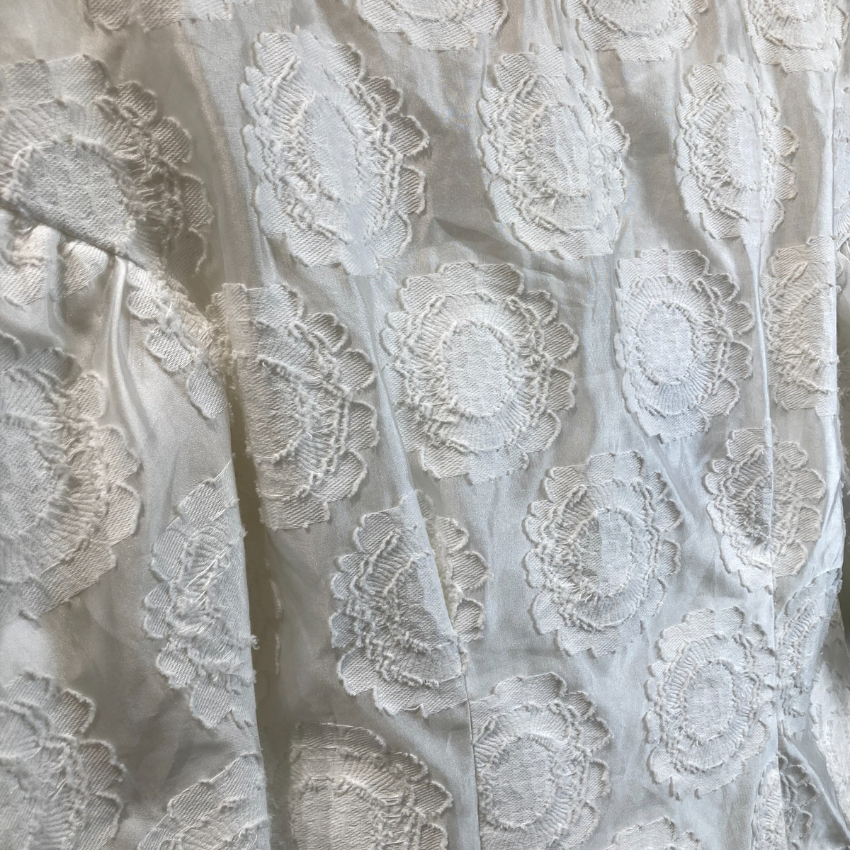 Pearl by Lela Rose White Sheer 3D Medallion Blouse Top - Size 6 - 0608BM