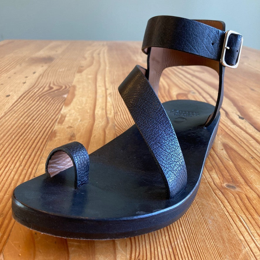 Calleen Cordero Black Leather Amanda Sandals - Size 8.5 - EUC w/ Box - 4427SC