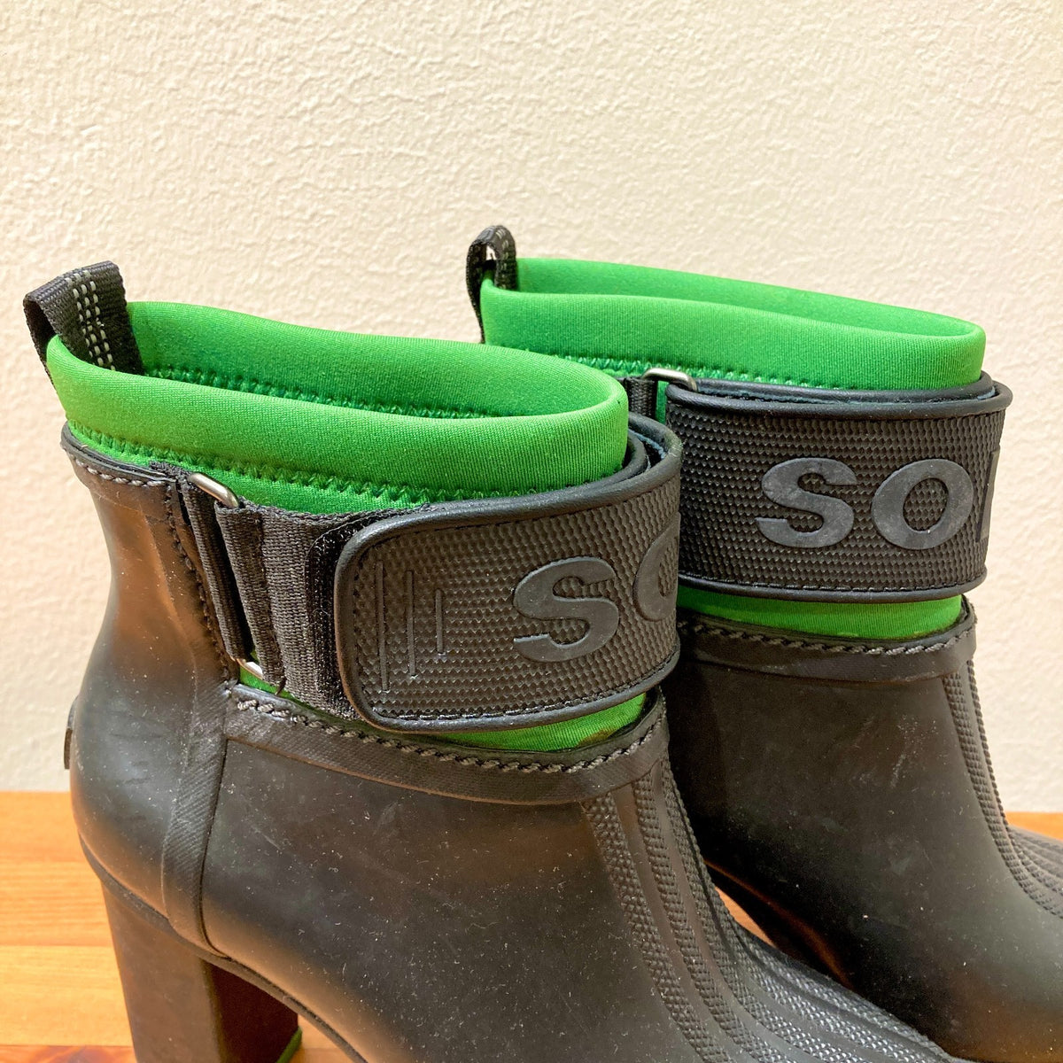 Sorel Black Medina Iii Ankle Rain Rubber Platform Heel Boots - Size 7 - 0308IN