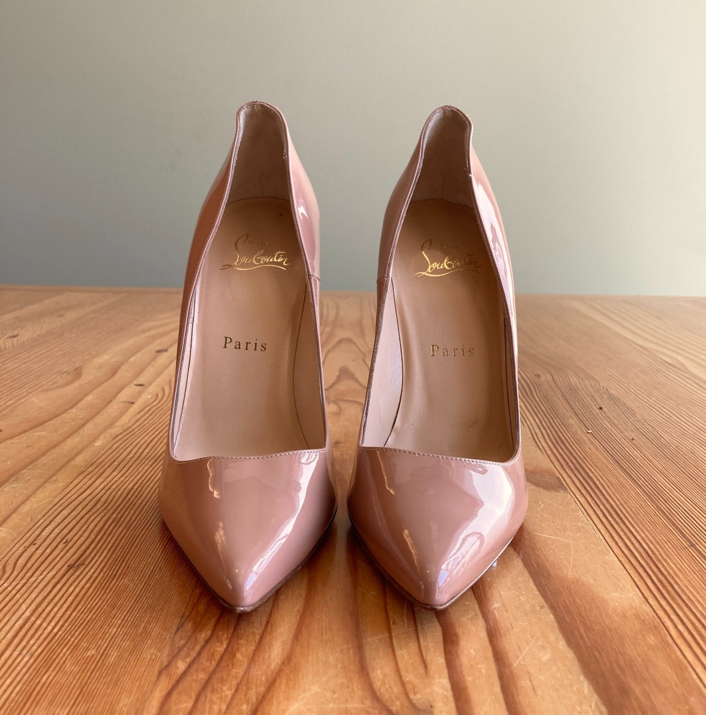 Christian Louboutin $945 Glossy Nude So Kate 120mm Heels - Size 37 / 7 - 0724ZS