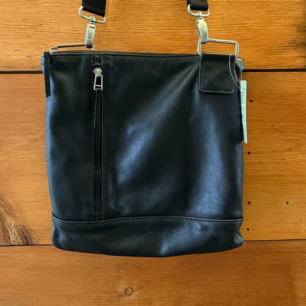 Margot New York Black Leather Minimalist Crossbody Purse Bag 0514SU