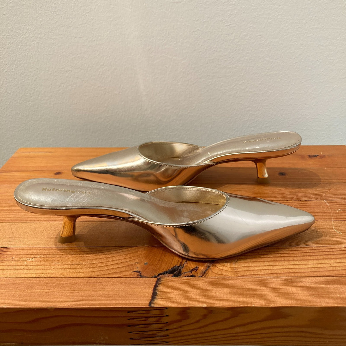 Reformation Gold Shine Pointed To Wilda Kitten Heel Mule Shoes - Size 6 - 0823EP