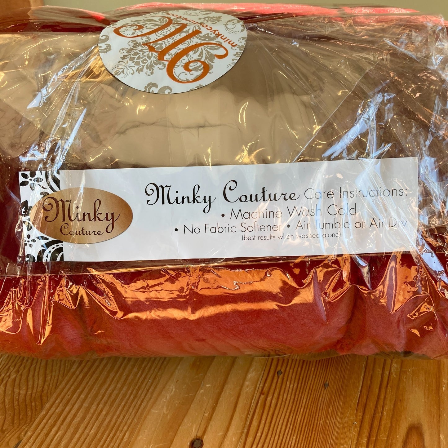 Minky Couture NEW Lush Red ULTRA PLUSH Blanket in Monster Size 60"x72" 0322AS