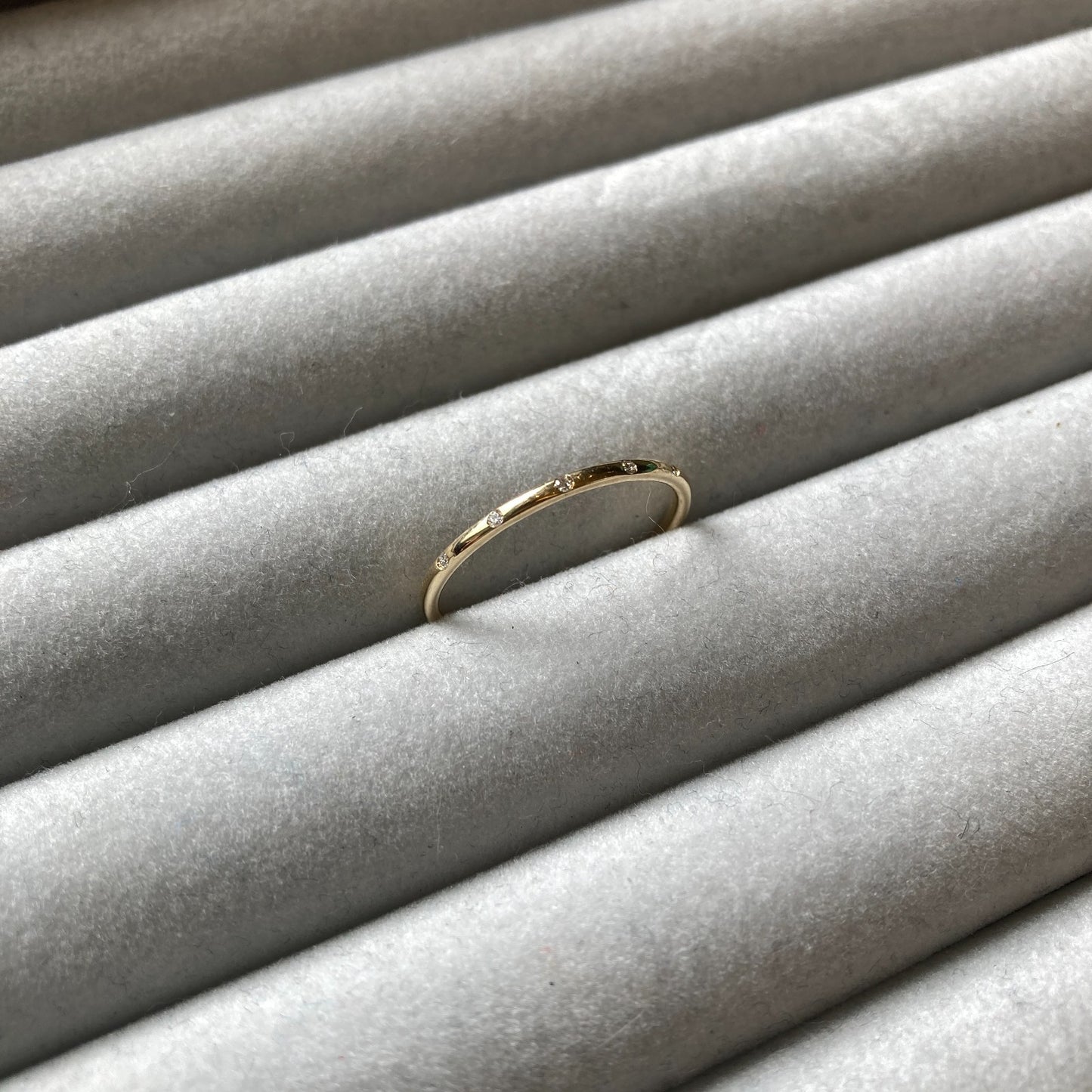 MALKA 14k Yellow Gold .03 CTW Flush-Set Diamond Wedding Band Ring - 7 - 0120NE