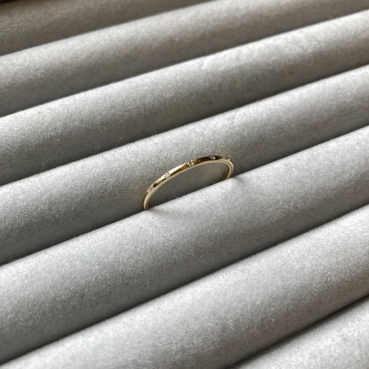 MALKA 14k Yellow Gold .03 CTW Flush-Set Diamond Wedding Band Ring - 7 - 0120NE