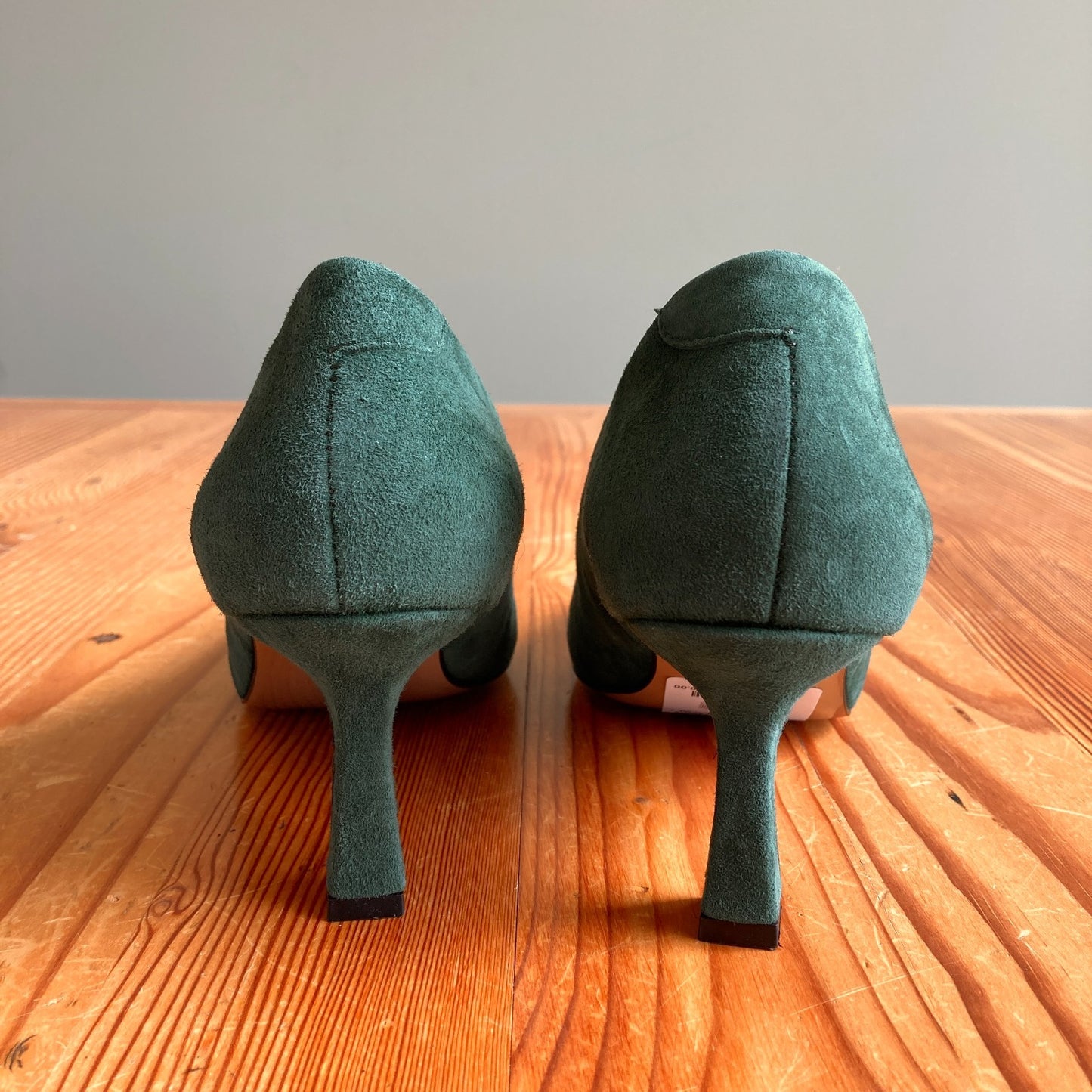 Girotti $449 Green Suede Leather Rounded Toe Heels - Sz 38 / 7.5 - NEW - 0803BM