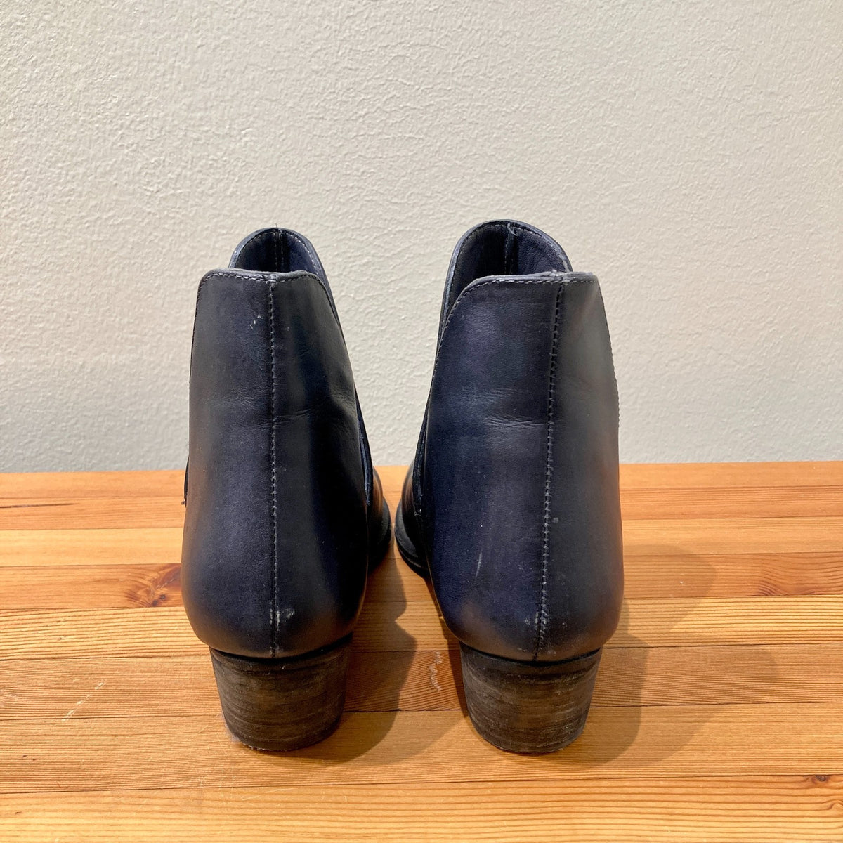 Free People Black Leather Charm Double V Ankle Boots - Size 37.5 - 0913AY