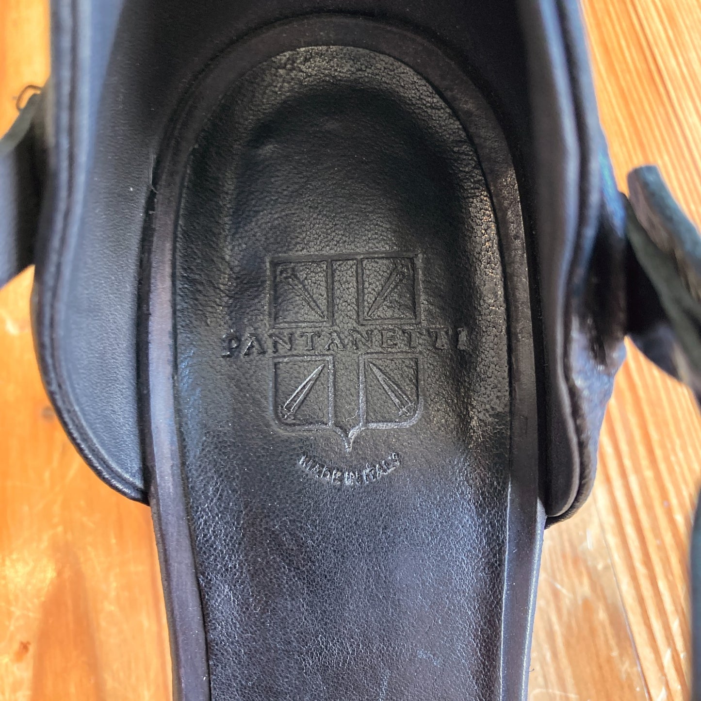 Pantanetti $399 Black Mid T Strap Sandals Heels - Sz 37.5 / 7.5 -w/box - 0121PK