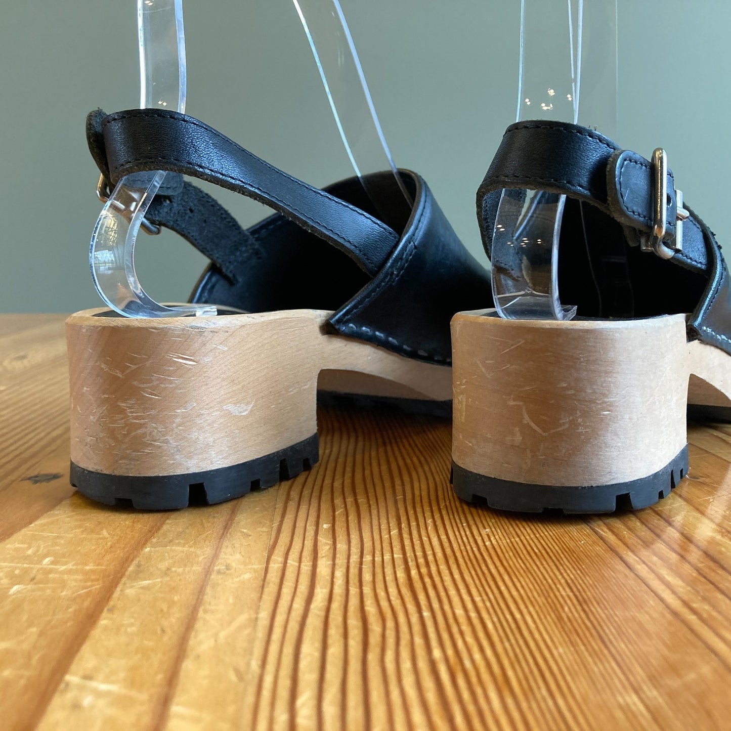 Swedish Hasbeens Black Leather Ankle Strap Clogs Shoes - Size 36 / 5.5 - 0104RM