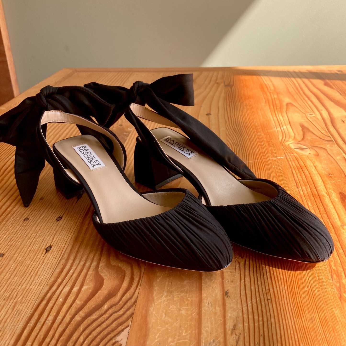 Badgley Mischka Black Pleated Ankle Tie Ofelia Heels Shoes - Size 9 - 0831HF