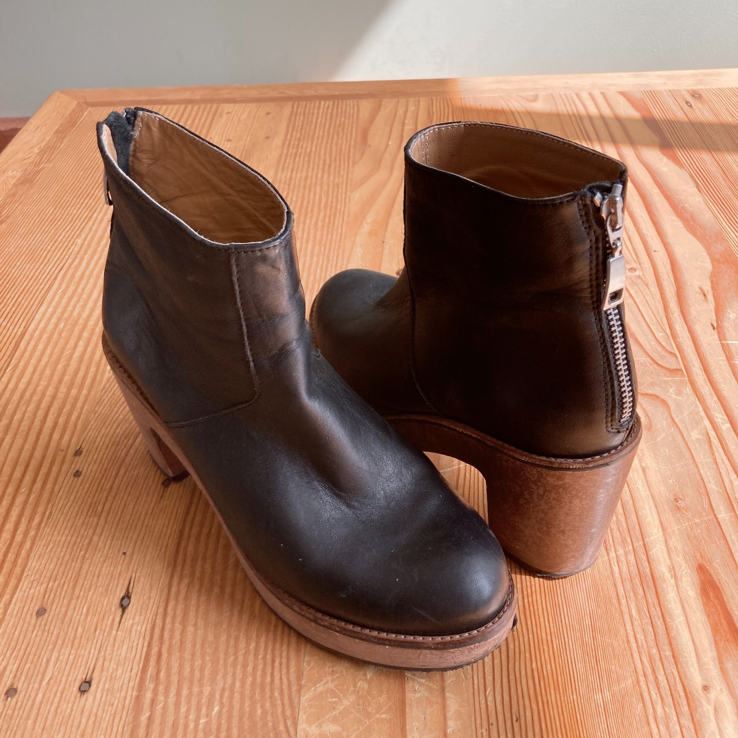 Calou Black Leather Stockholm Wooden Clogs Boots - Size 39 / 8.5-9 - 1027SW