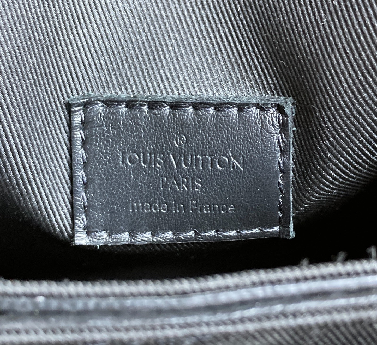 Louis Vuitton Monogram Eclipse S-Lock Vertical Wearable Wallet w/ Box  - 0103KW