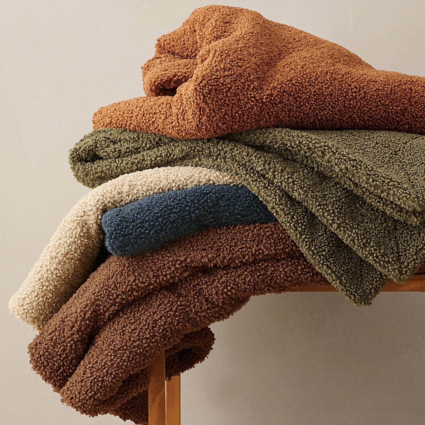 Hi End $105 Natural Cream Teddy Fleece Throw Blanket - 4427SC