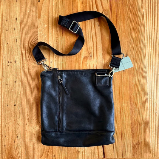 Margot New York Black Leather Minimalist Crossbody Purse Bag 0514SU