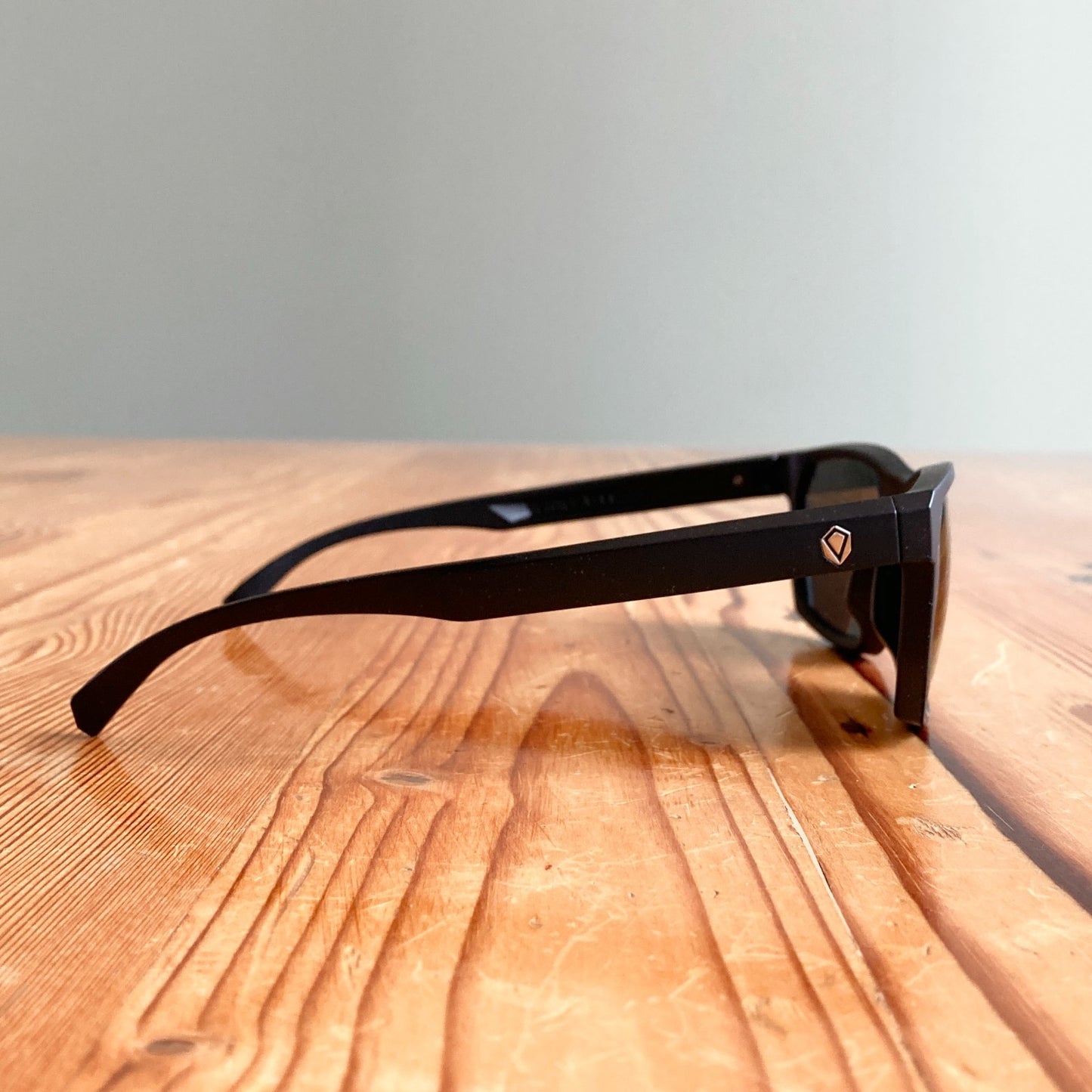 Revant Tembor Matte Obsidian Black Polarized Modern Classic Sunglasses 0710KN