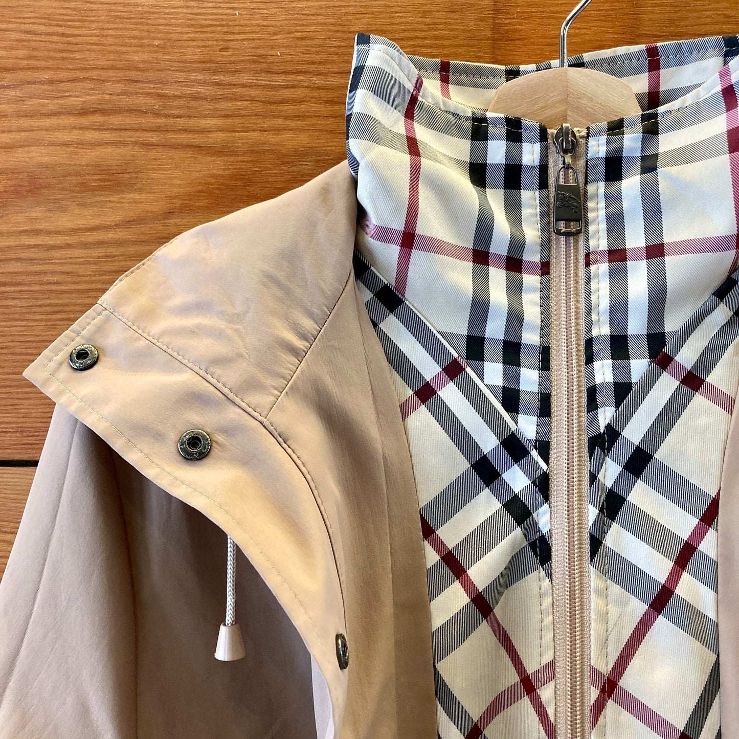 Burberry Tan Nova Check Lined Hooded Belted Snap Front Jacket - Size L - 0617MV