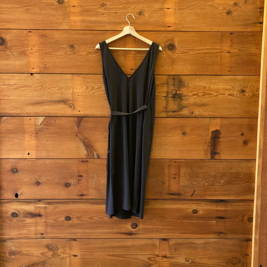 Lululemon LAB Black Sleeveless V Neck Stretch Fit Wrap Dress - Size 6 - 0504AK