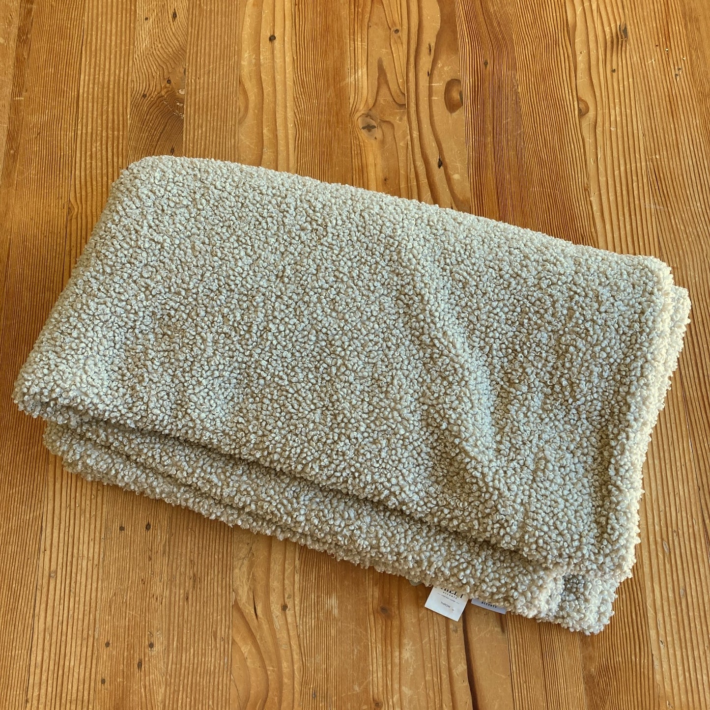 Hi End $105 Natural Cream Teddy Fleece Throw Blanket - 4427SC