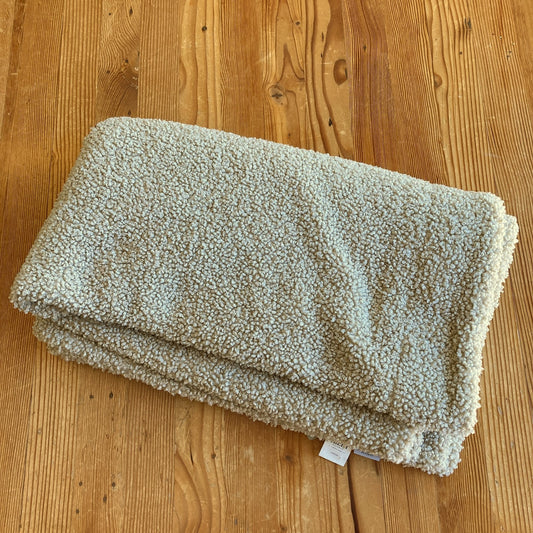 Hi End $105 Natural Cream Teddy Fleece Throw Blanket - 4427SC