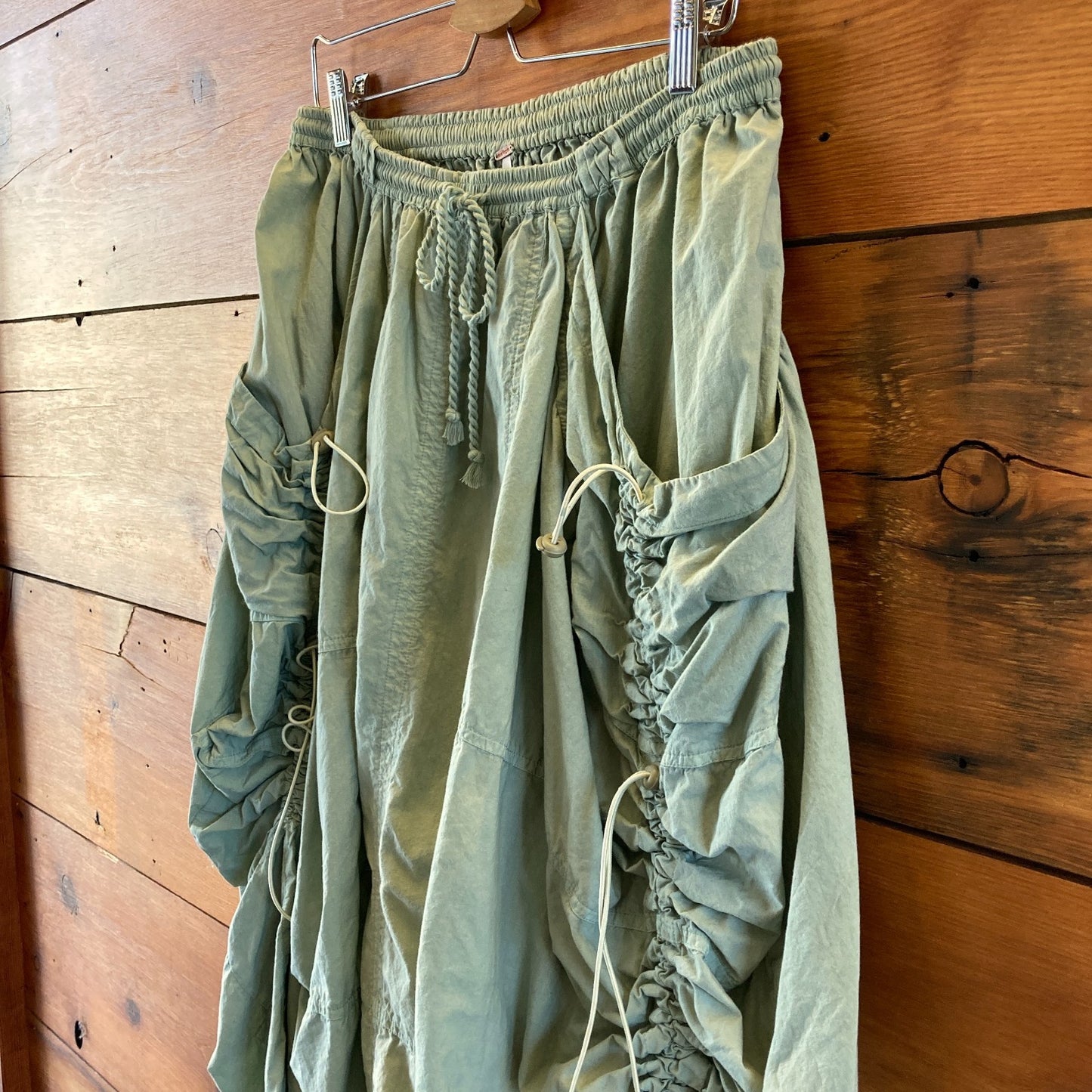 Free People Green Elastic Waist Drawstring Jilly Cargo Skirt - Size M - 0425SV