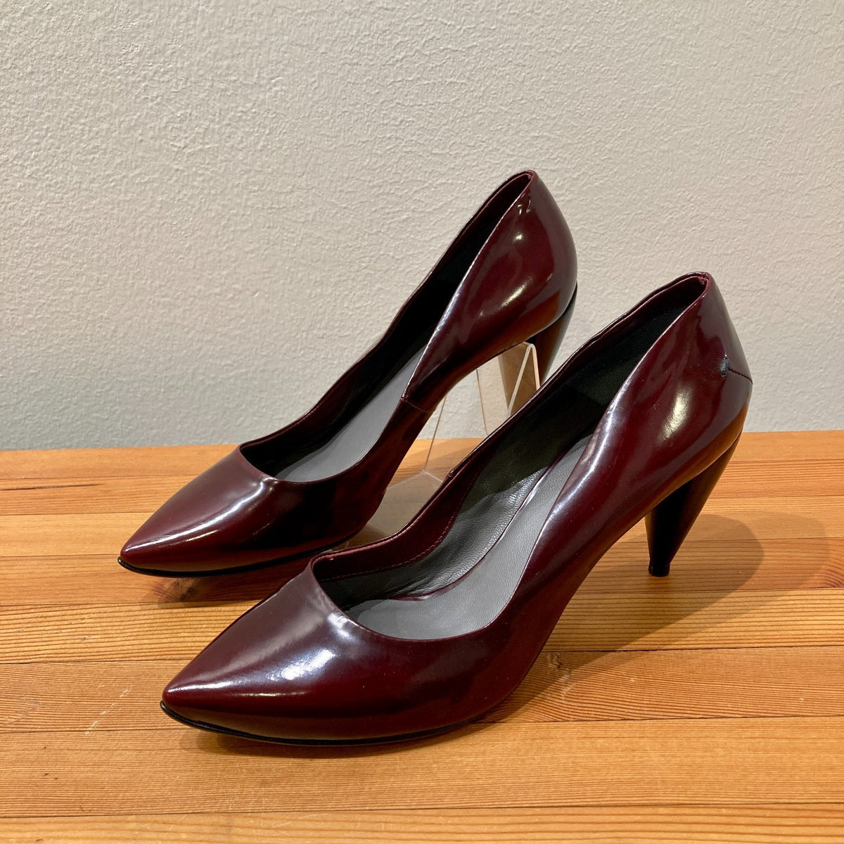 Costume National Oxblood Leather Pointed Toe Heels - Size 38 / 8 - NEW - 1122CT