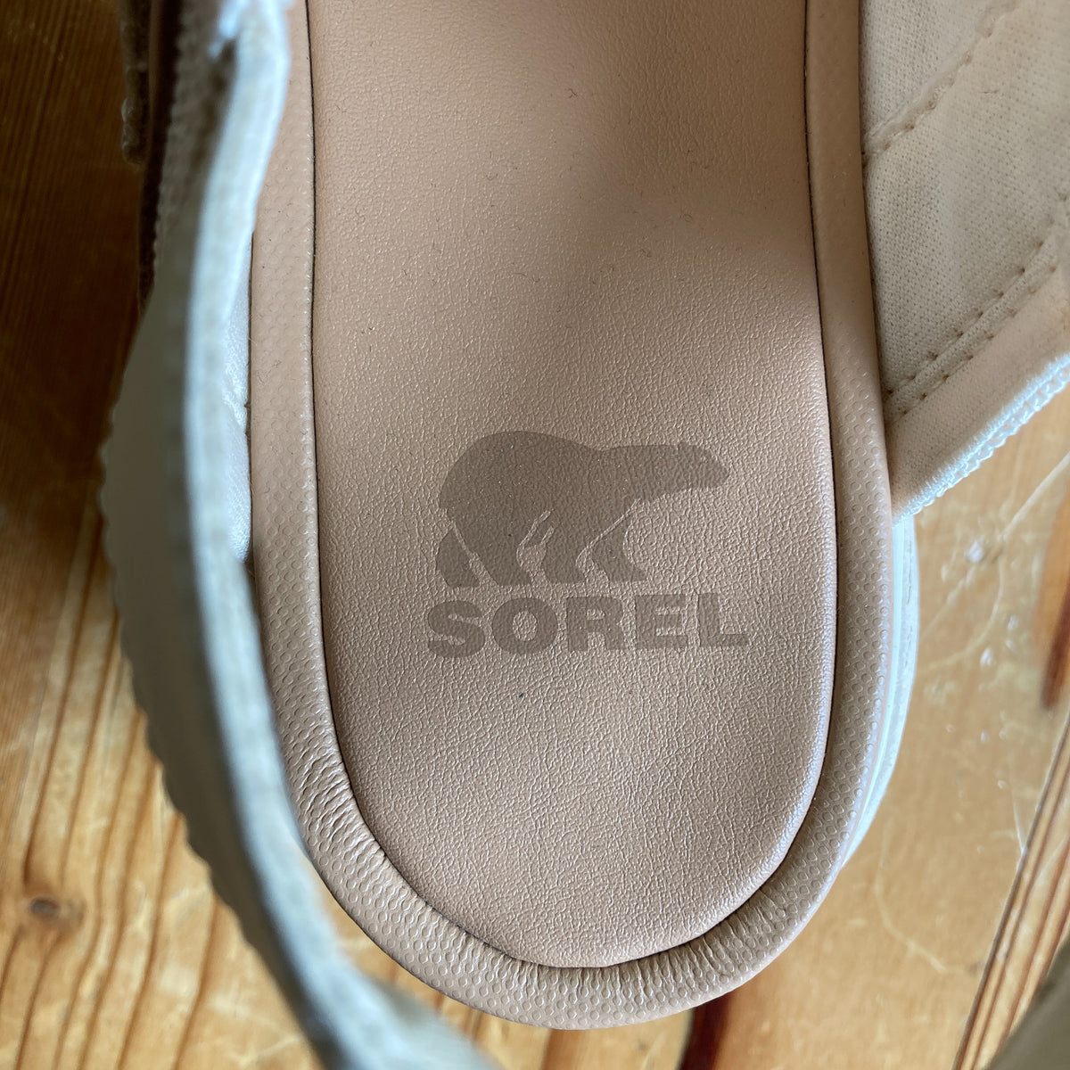 Sorel White Tan Kinetic Impact Slingback Platform Sandals - Size 8.5 - 1011SC