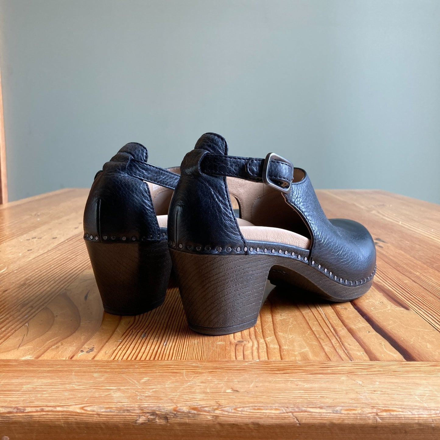 Dansko Black Sassy Leather Heeled Shoes w/ Box - Size 38 / 7.5-8 - NEW - 1115IE