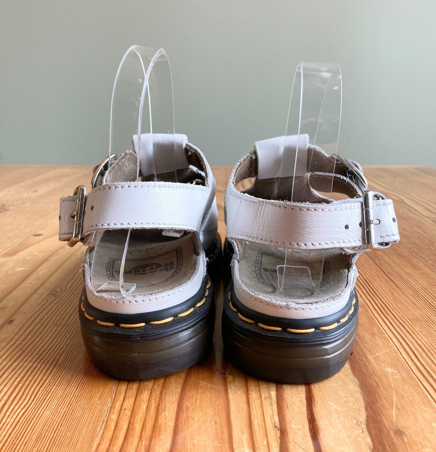 Dr. Martens Vintage 90s White Dunnet Flower Sling Back Sandals - Size 6 - 0425SV
