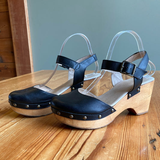 Five Worlds by Cordani Black Platform Wood Sole Studded Clogs - Size 9 - 0314GM