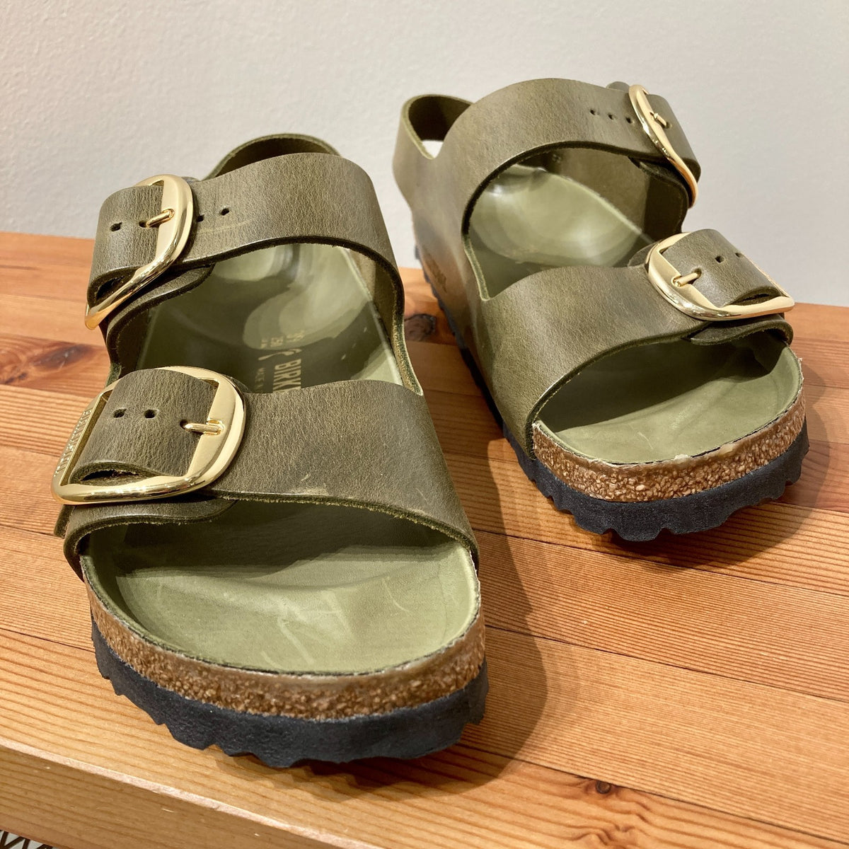 Birkenstock Olive Big Buckle Milano Sandals Shoes - Size 39 / 8 - NEW - 0425SV