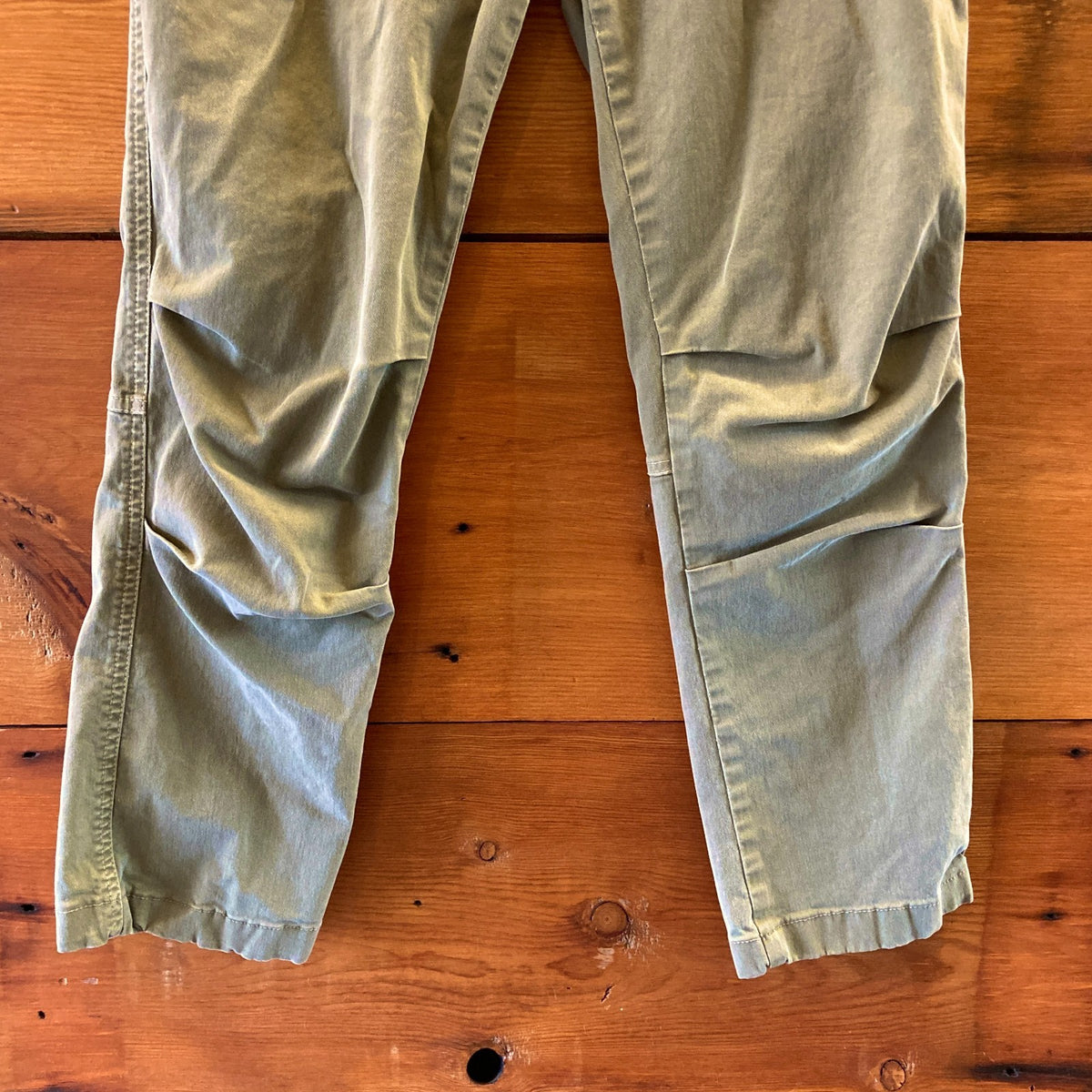 Nili Lotan Army Green Slim Leg Ruched Knee Military Pants - Size 0 - 0224DM