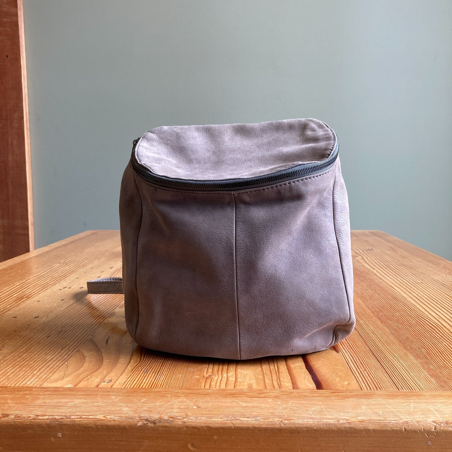 Hobo International Gray Top Zip Small Leather River Backpack Bag - 0505CM