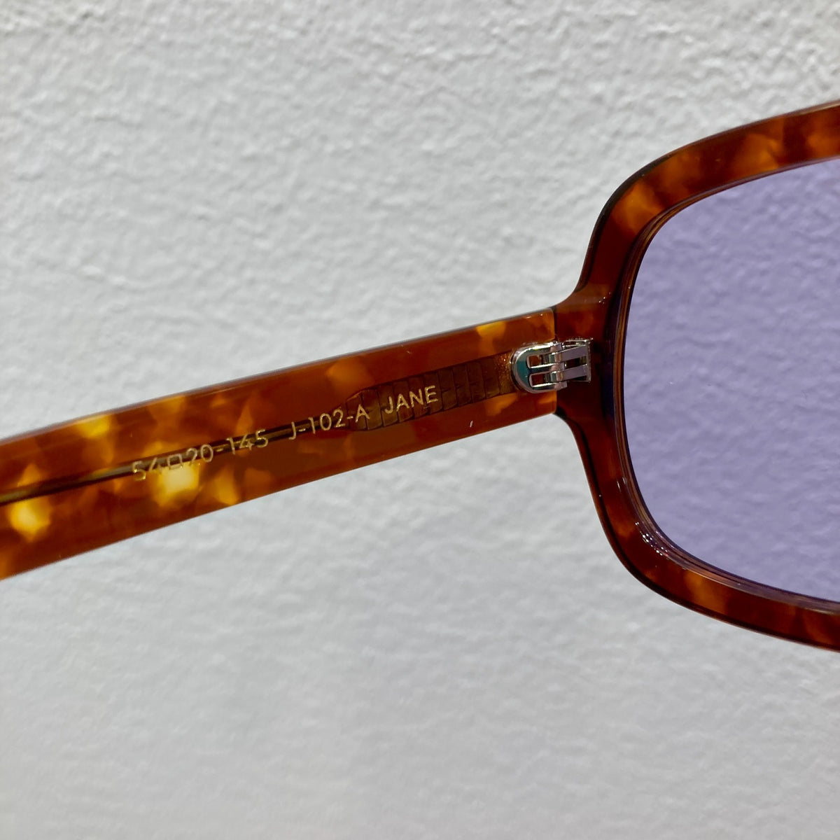 Elisa Johnson Red Tortoise Purple Lens Jane Sunglasses w/ Case - 0312IG