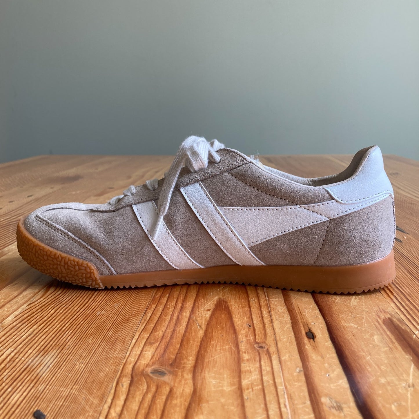 Gola Tan Bone White Suede Elan Sneakers Shoes - Size 9 - 0510AB