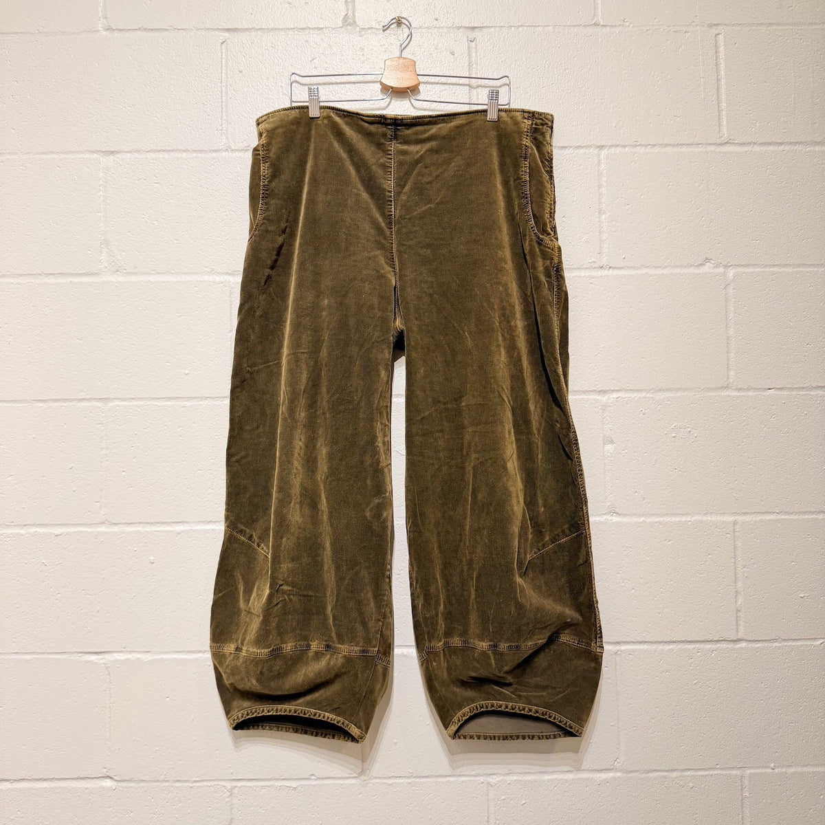 Oska Olive Green Cords Balloon Lantern Leg Cropped Pants - Size 5 / XL - 0530JF