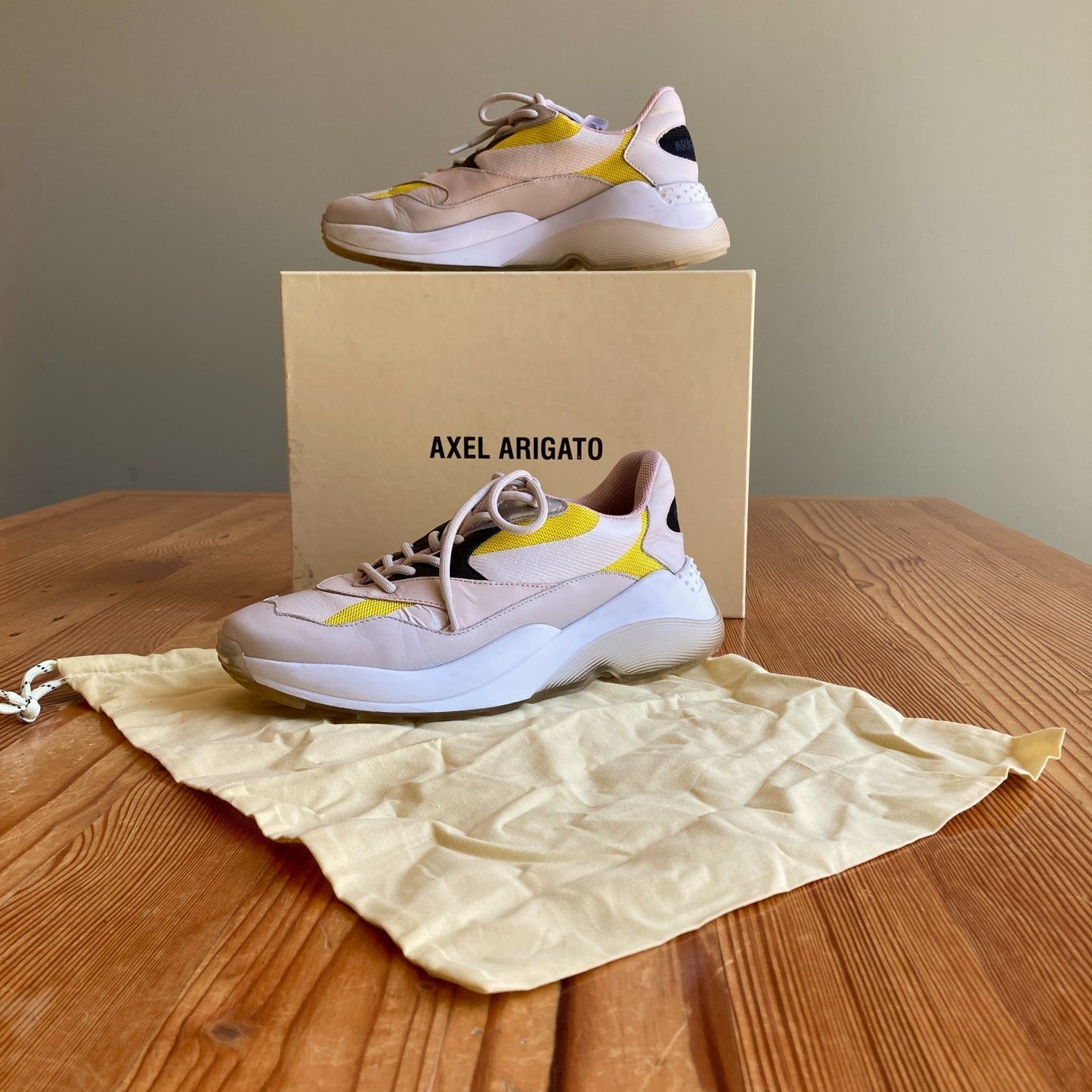 Axel Arigato White Pink Swipe Chunky Sneakers Shoes w/ Box - Size 8.5 - 0521AB
