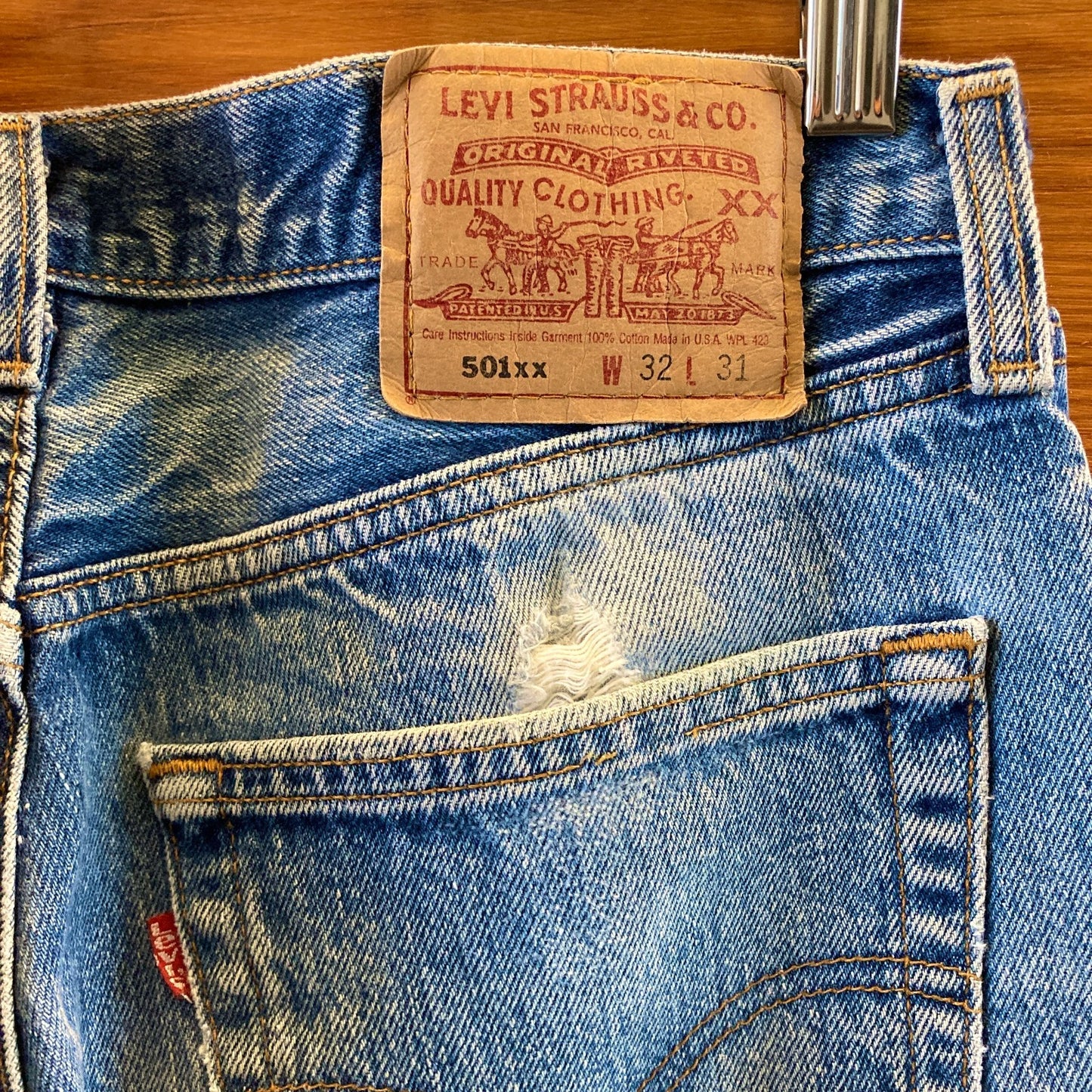 Levi's Vintage 501xx Button Fly Straight 90s Distressed Jeans - Size 32 - 1105AR
