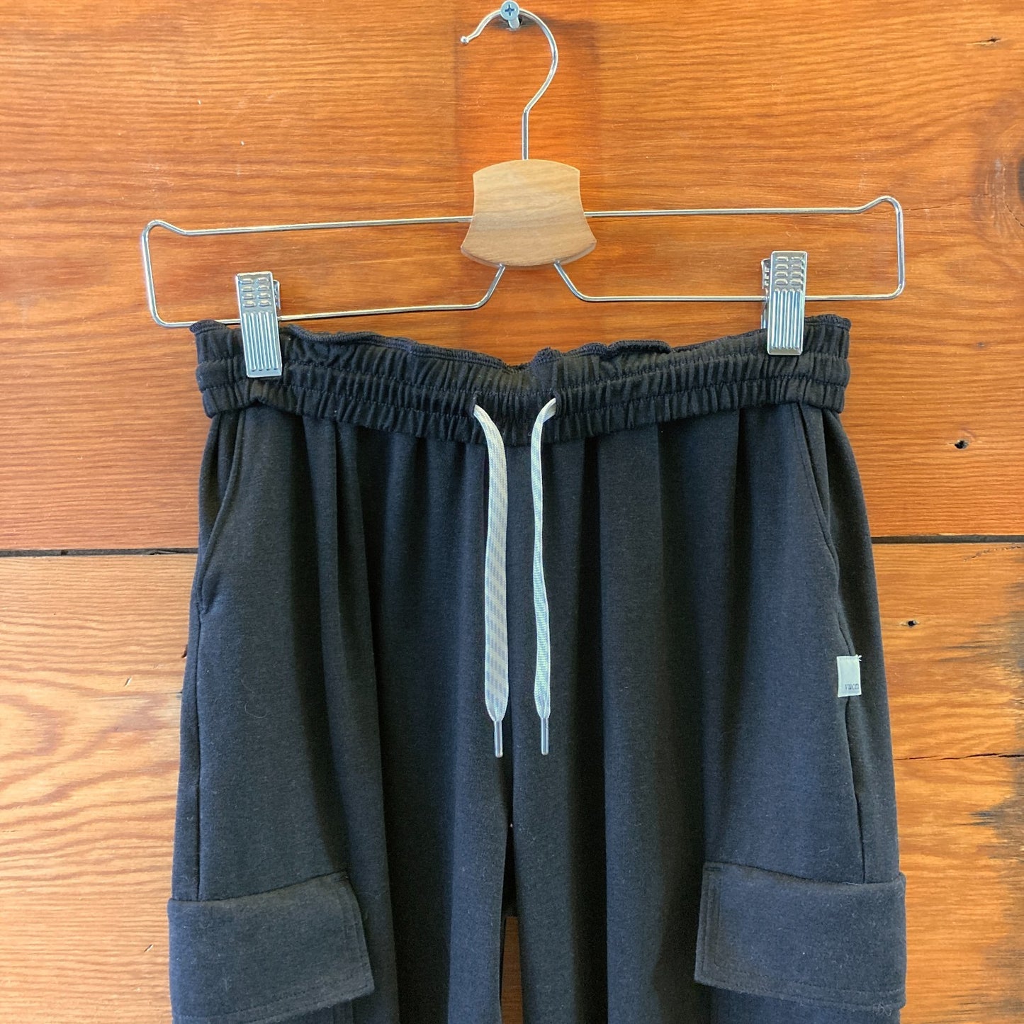 XS - Vuori Black Boyfriend Cargo Sweatpant Womens Drawstring Jogger Pants 0312IG