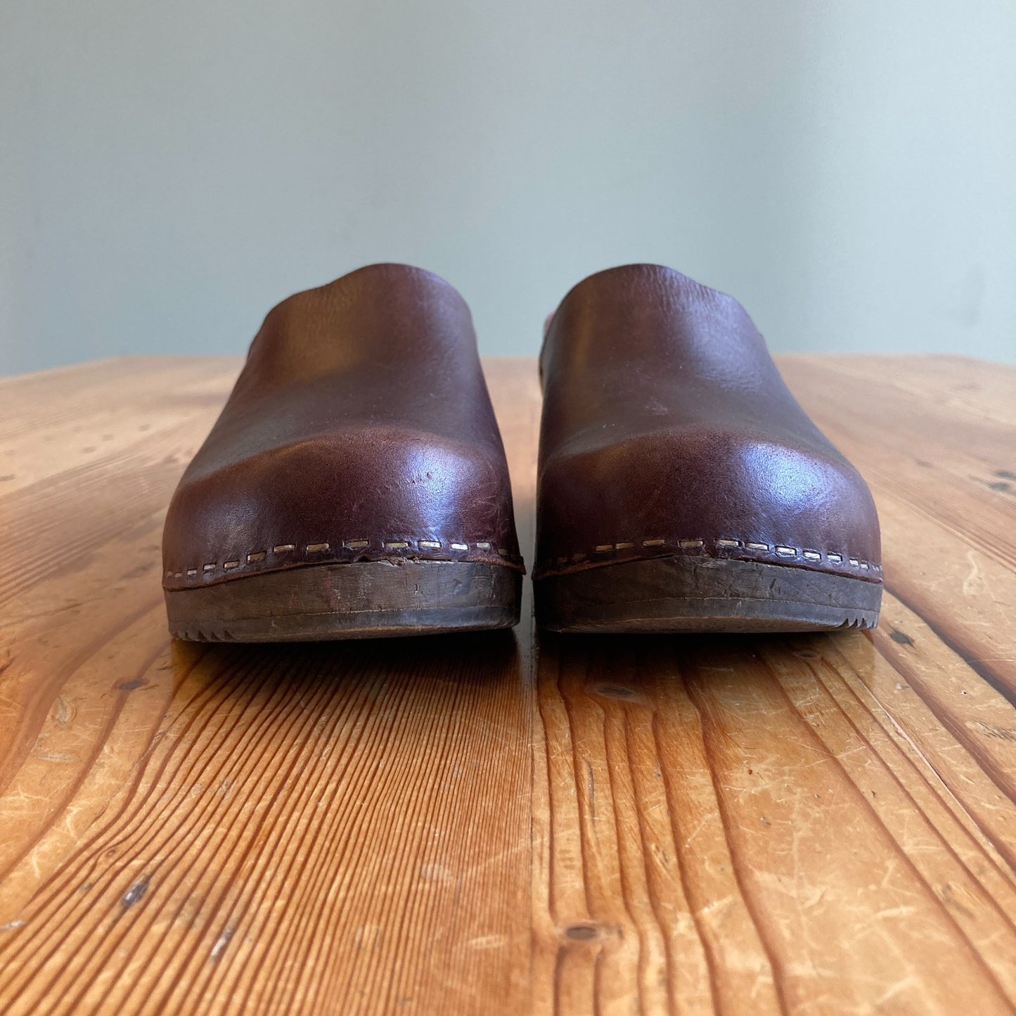 Kit + Clogs Studio Dark brown Original Low Jord Clog Shoes - Size 39 - 0819CB