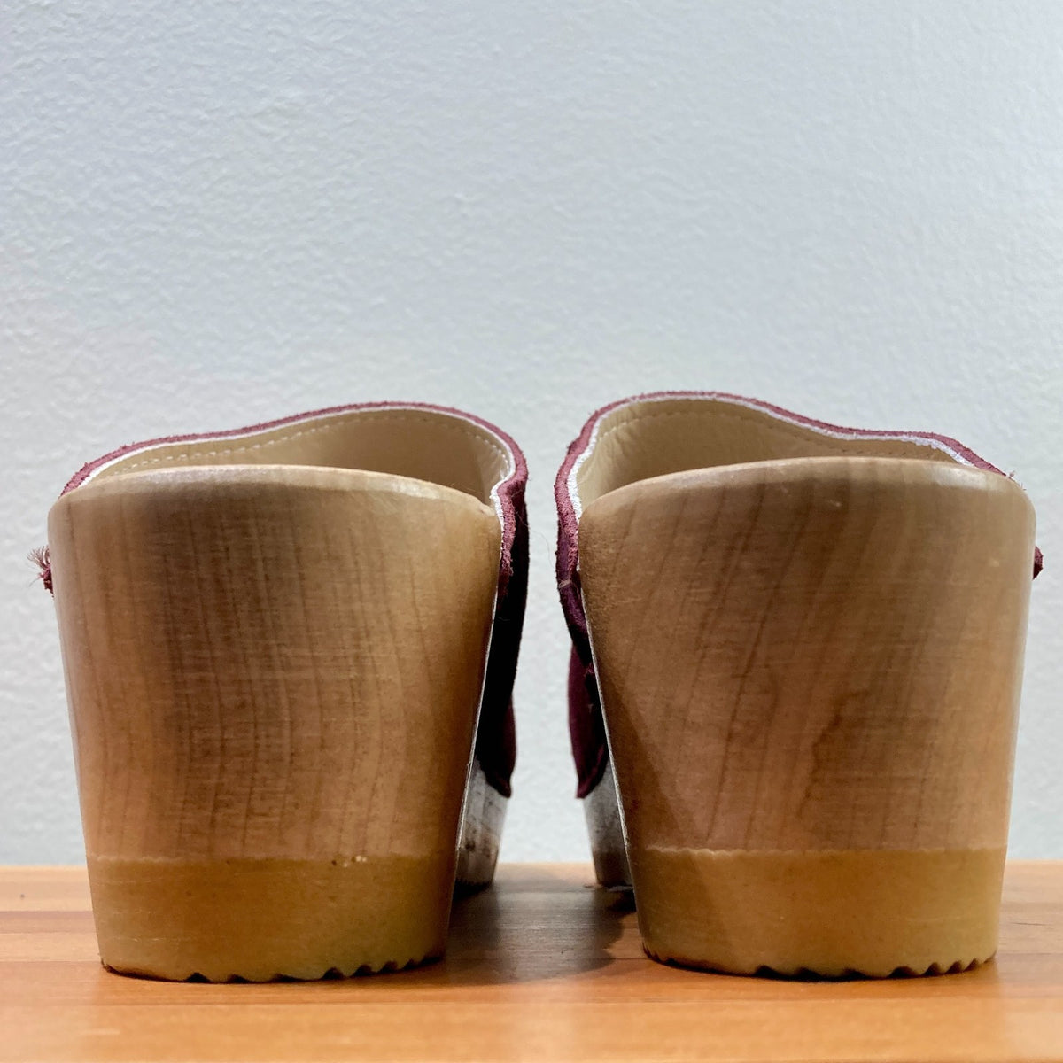 No 6 Store Burgundy Suede Wedge Slip On Clogs Shoes - Size 38 / 7.5 - 1209BM
