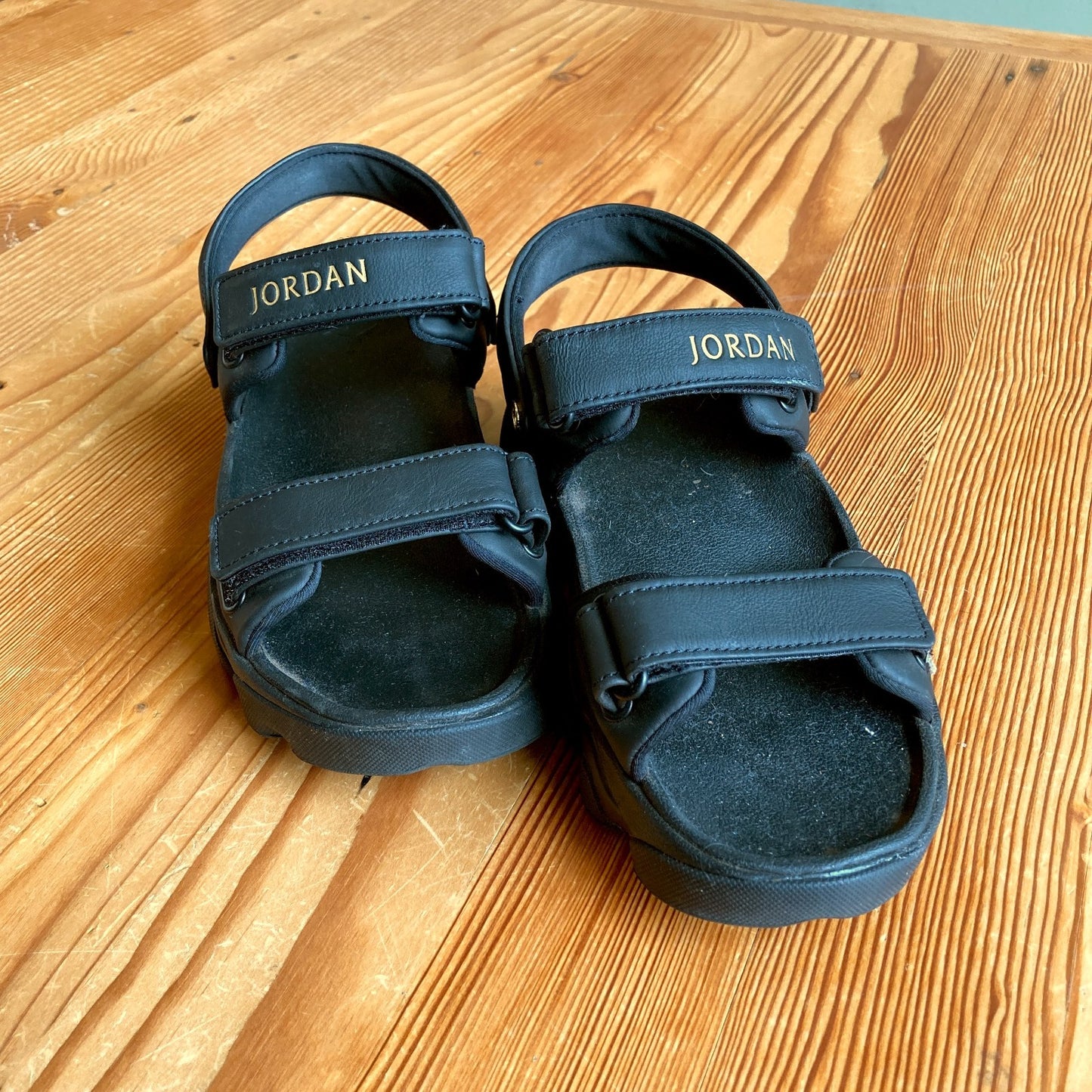 Nike Black Leather Jordan Deja Chunky Molded Sole Sandals - Size 7 - 1016LD