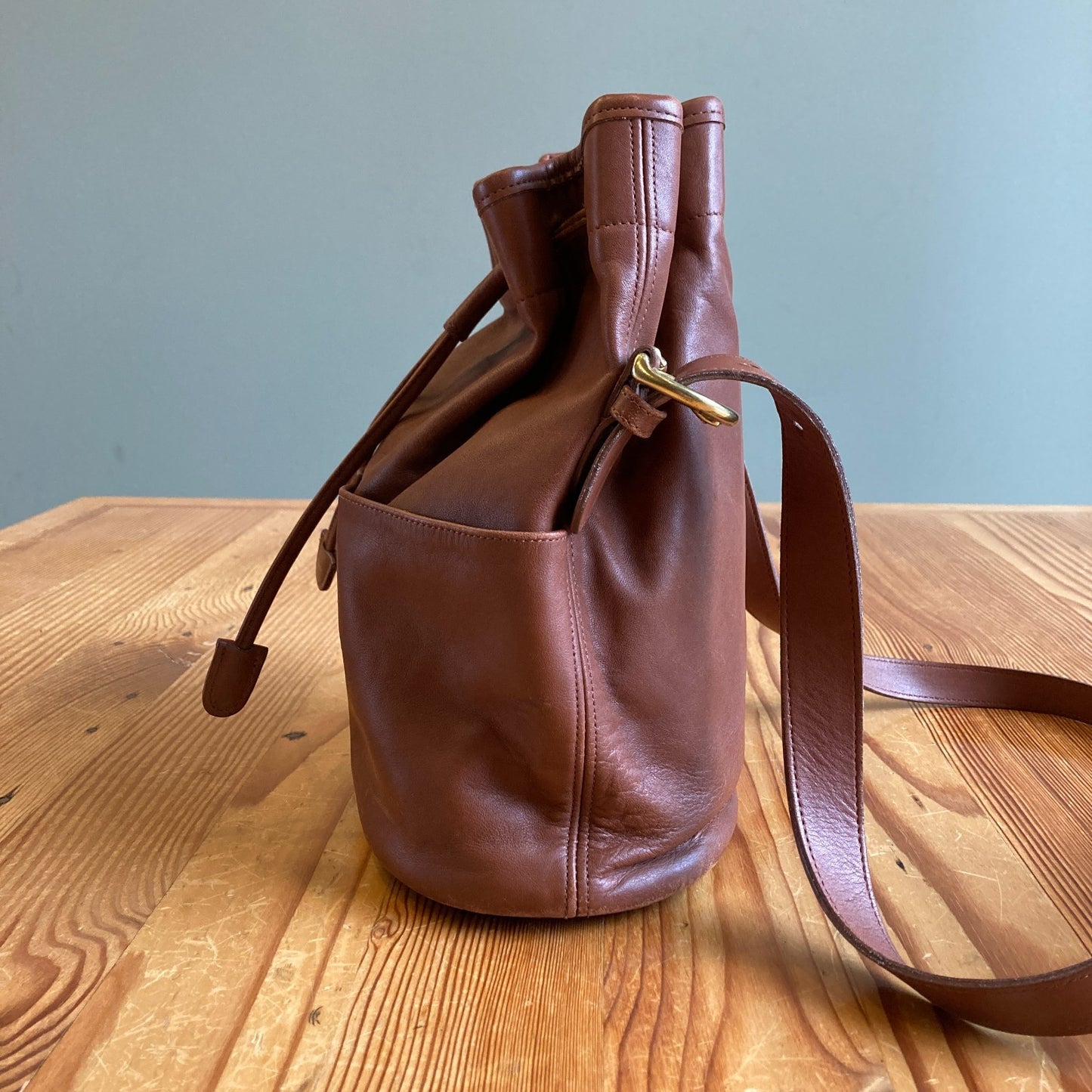 Coach 4151 Tan Brown Leather Vintage Thompson Drawstring Bucket Bag 0308LS